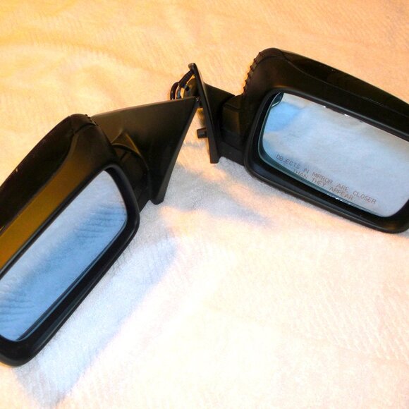 BMW OEM Side-View Mirrors! - Picture 1 of 5